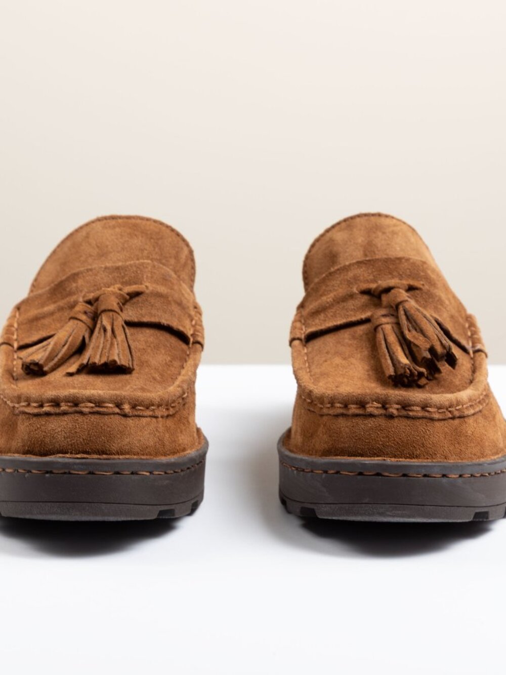 Born Capri Suede Tassel Loafers 9M Rust Brown Chunky Lug Sole Slip On BR0050180 - Picture 4 of 8